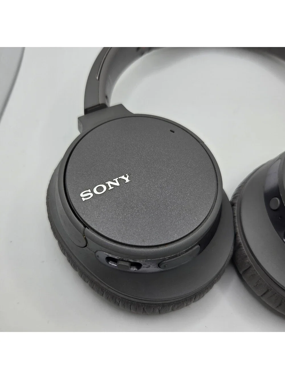 Sony WH-CH700N Wireless Over-Ear Headphones Gray Bluetooth Noise Cancellation